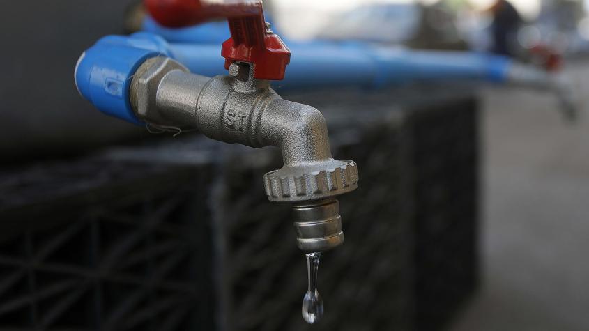Aguas Andinas anuncia corte de agua que afectará a seis comunas de la Región Metropolitana por 36 horas