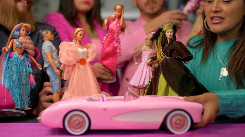 El Club | Capítulo 7 | Club de Rayuela y Club de coleccionistas de Barbie