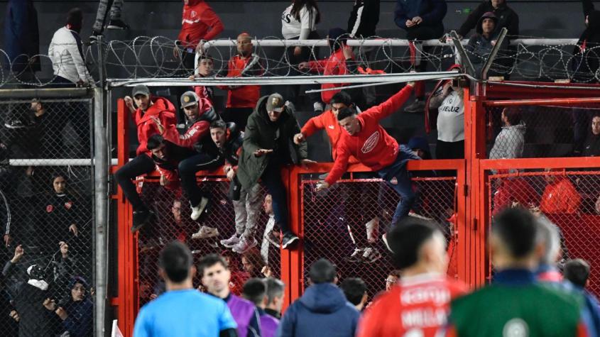 El nuevo video que complica a Independiente tras linchamiento a hinchas de U. de Chile