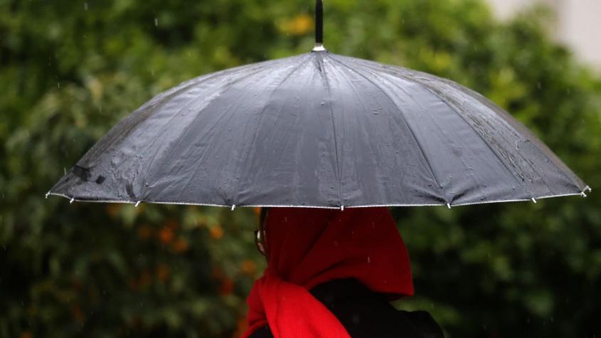 Michelle Adam informa cuándo y cuánto lloverá en Santiago