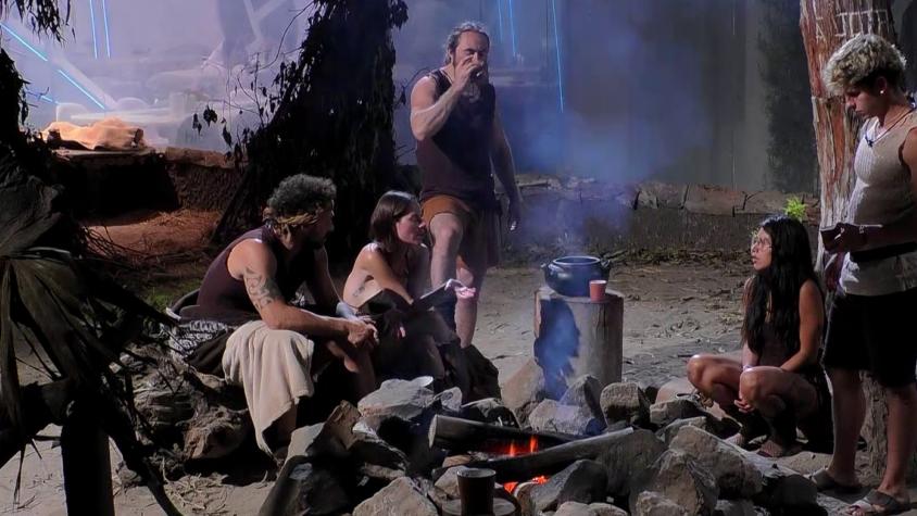 Mundos Opuestos | Capítulo 60