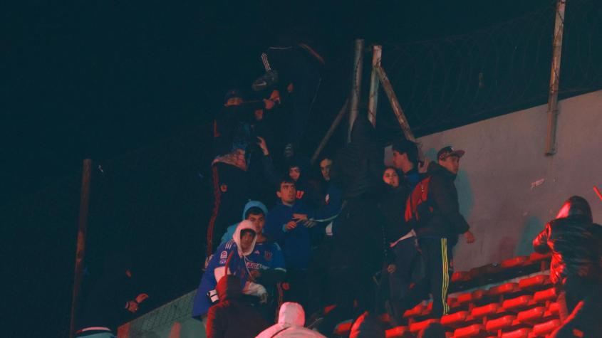 Padre del hincha de U. de Chile que fue torturado y grabado en el estadio de Independiente actualizó estado de salud de su hijo 