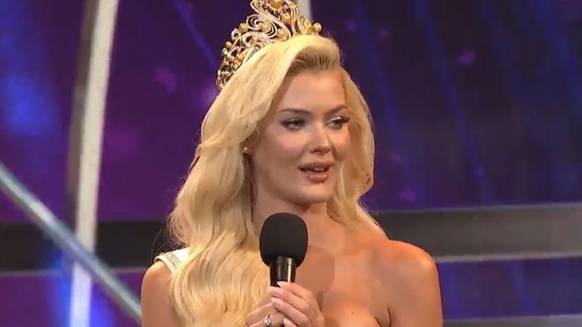 Victoria Kjær Theilvig, la actual Miss Universo 2024, se emociona en su participación en la final de la competencia en Chile