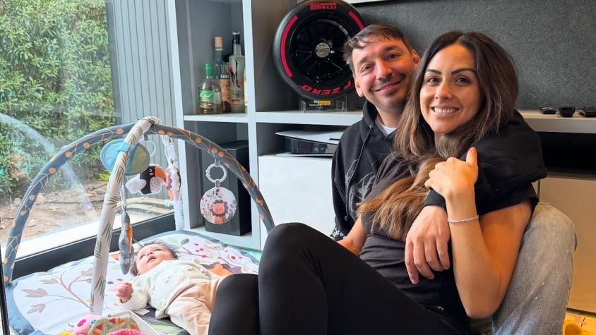 Hija de Rodrigo Gallina y Karina León se roba las miradas en sus primeras vacaciones: "Qué ojazos tiene"