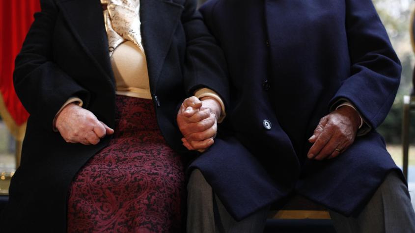 Bono Bodas de Oro tiene nuevo monto desde octubre: Requisitos y cómo postular