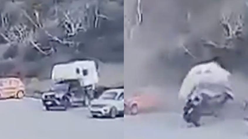 Impactante registro: camioneta se da vuelta por fuertes vientos en Torres del Paine