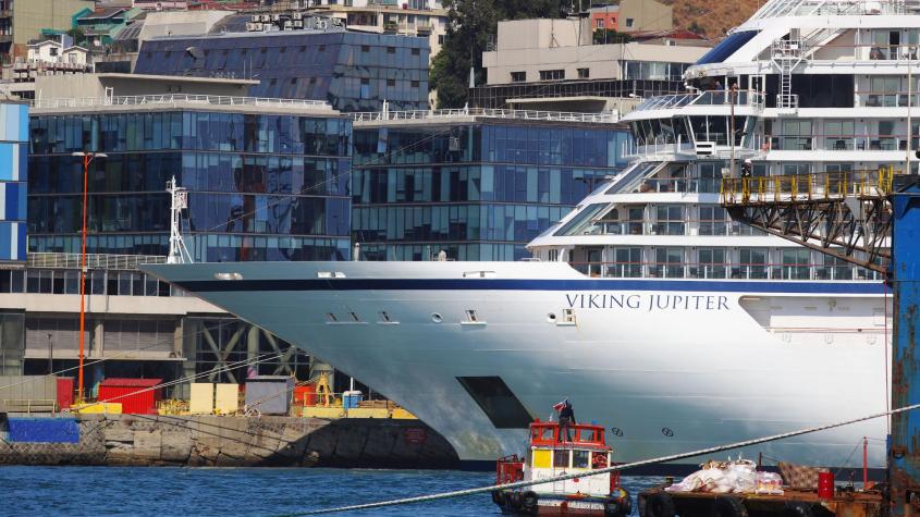 ¿Trabajarías en un crucero? Ofrecen sueldos de hasta $4,7 millones para chilenos: Así puedes postular