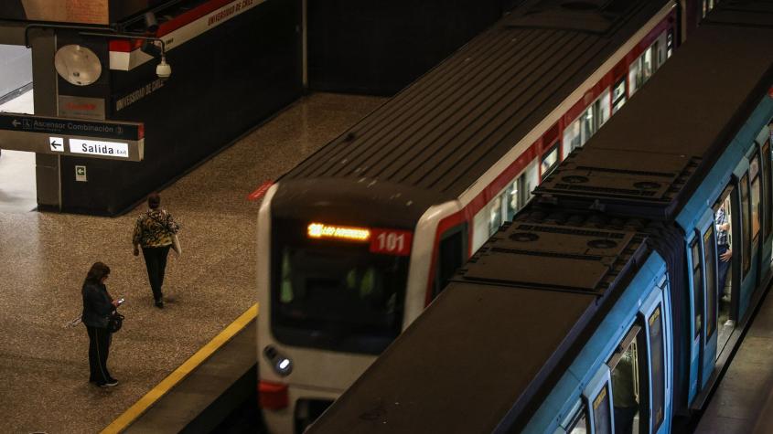 Metro de Santiago cierra estaciones debido a masivo corte de luz: conoce el estado de la red
