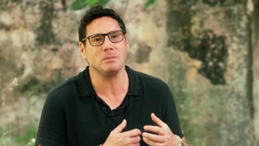 Pancho Saavedra queda afectado tras visitar museo en Albania: este fue el motivo