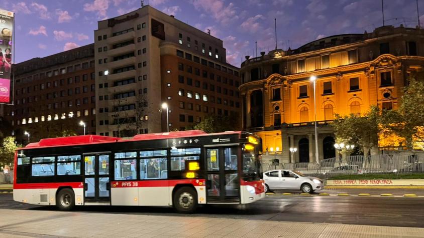 Noche de Museos 2025: Red anuncia refuerzo especial que conecta Quinta Normal y Plaza Italia hasta las 23:00