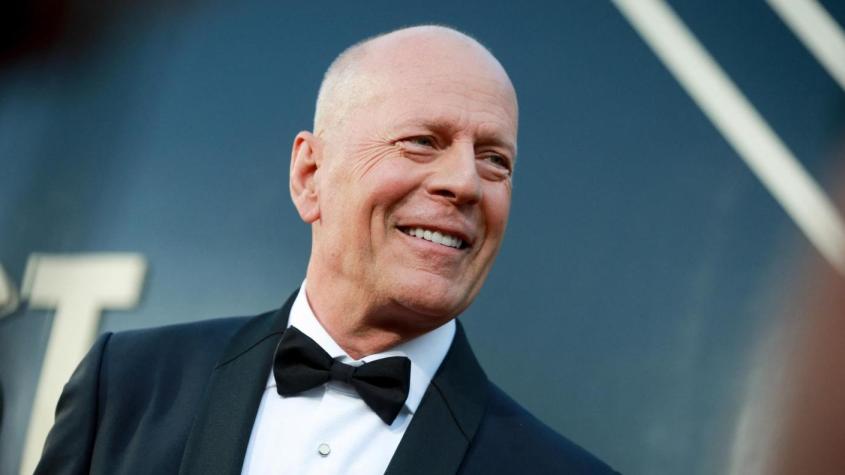 Nuevas imágenes de Bruce Willis estremecen a sus fanáticos: actor lucha contra la demencia