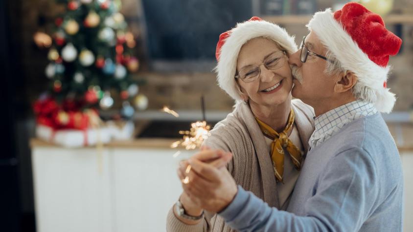 Pensionados pueden sumar desde $16 mil extra a su Aguinaldo de Navidad: El requisito que debes cumplir