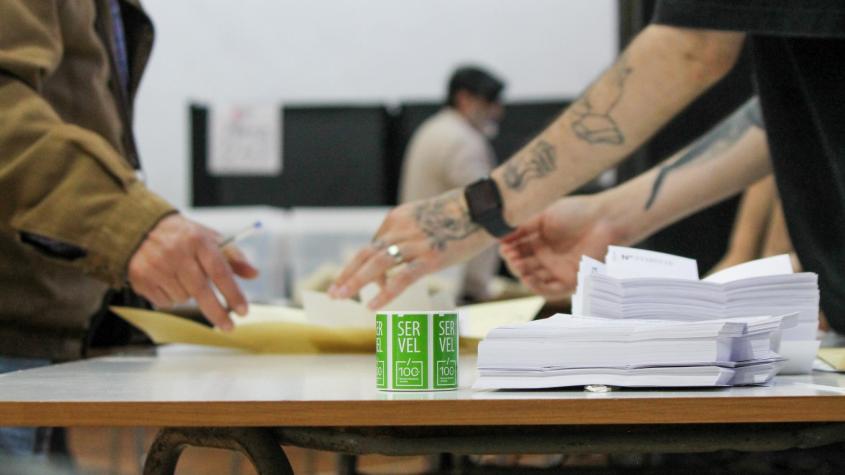 ¿Te tocó ser vocal de mesa? Revisa con tu RUT el monto de tu bono y cuándo lo pagan