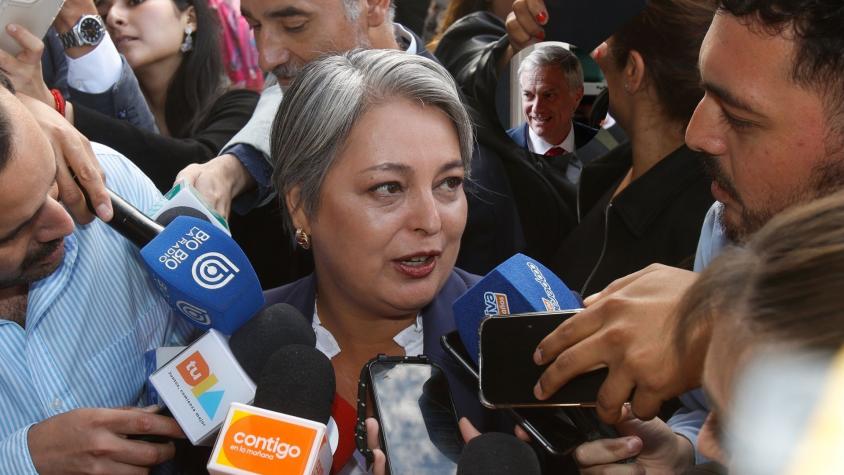Jeannette Jara critica a José Antonio Kast por ausencia en debates: "Qué bueno que apareció"