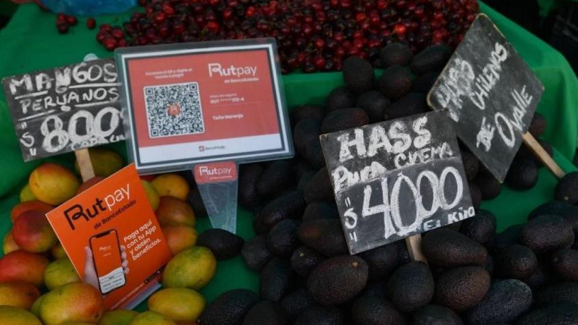 ¡Adiós al efectivo en la feria! BancoEstado lanza QR Ferias: paga con Rutpay y acumula puntos Full Copec