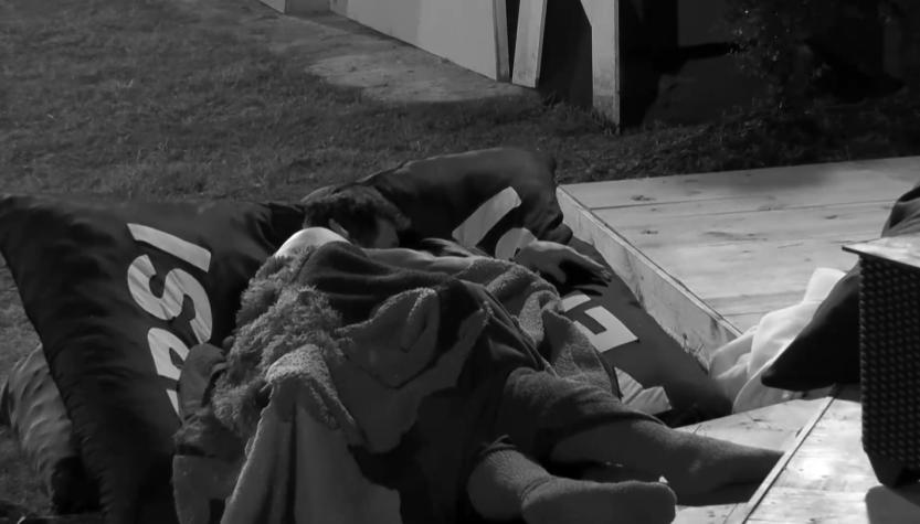 Eyal Meyer sigue el consejo de Valentina y protagoniza apasionado momento con Evelyn Ortiz