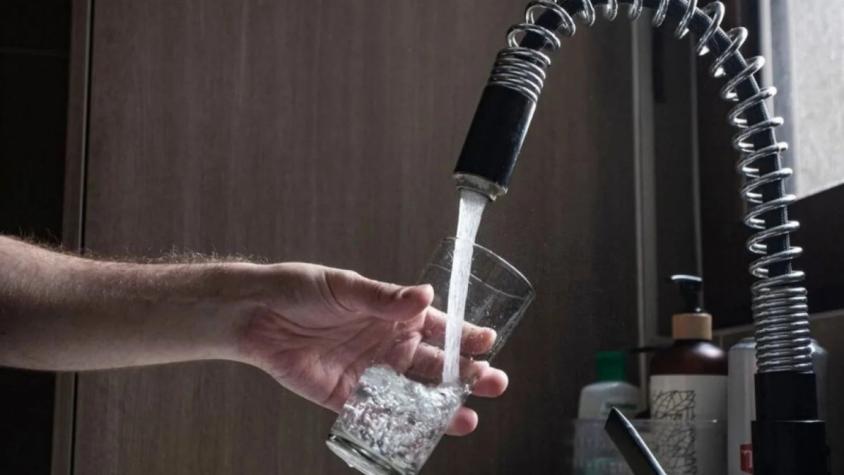 Anuncian corte de agua en la RM para este lunes: revisa los sectores afectados