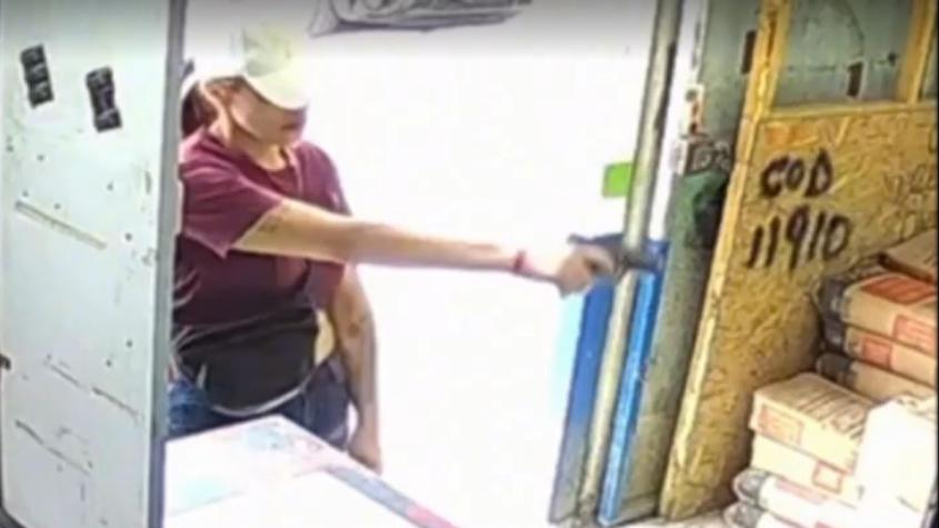 Detienen a la "Pistolera de Conchalí": Este fue el detalle clave que la delató 