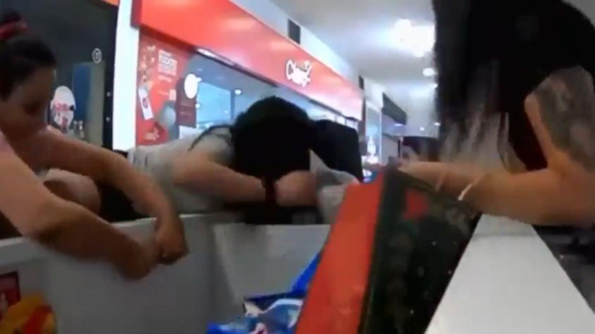 Local comercial de Huechuraba tomó drástica decisión tras sufrir robo en medio de incendio: "Dañaron esfuerzos y familias"