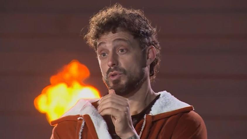 "Qué cínico que es": Redes sociales lapidan a Joche Bibbó por su mala jugada en el cara a cara 