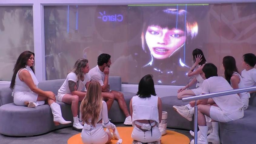 Participante de Mundos Opuestos presentó a su madre en redes sociales con espectacular foto en Rapa Nui