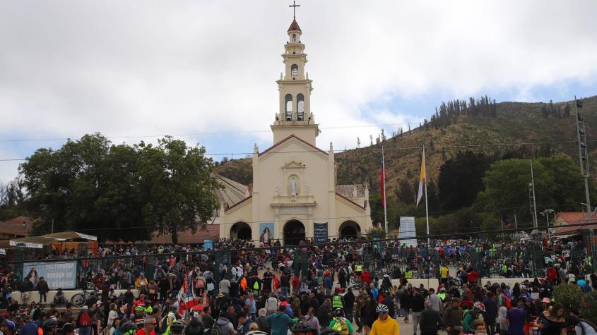 Este lunes 8 es la Peregrinación a Lo Vásquez: confirman cortes de tránsito desde el domingo en Ruta 68