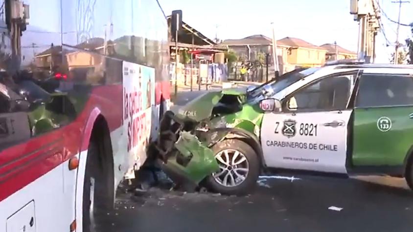 La teoría de vecinos de Pudahuel por violento choque de patrulla de Carabineros y bus RED