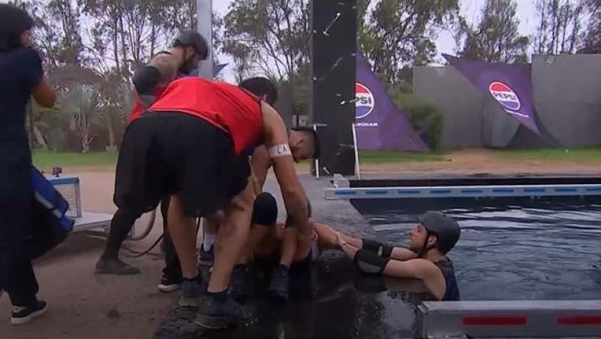 Avance capítulo 140 de Mundos Opuestos: Participante sufrirá dolorosa caída y será retirada en ambulancia