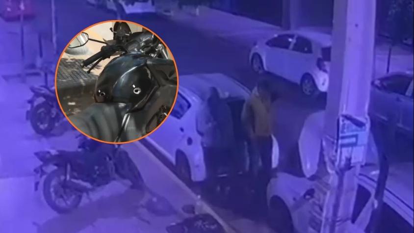 Estación Central: Balacera contra sujetos que reparaban un vehículo en plena vía pública deja un fallecido y un herido