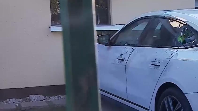 Padre de familia recibe disparo en su pecho al defender a sus hijos en medio de violento robo en Peñalolén: quedó en riesgo vital