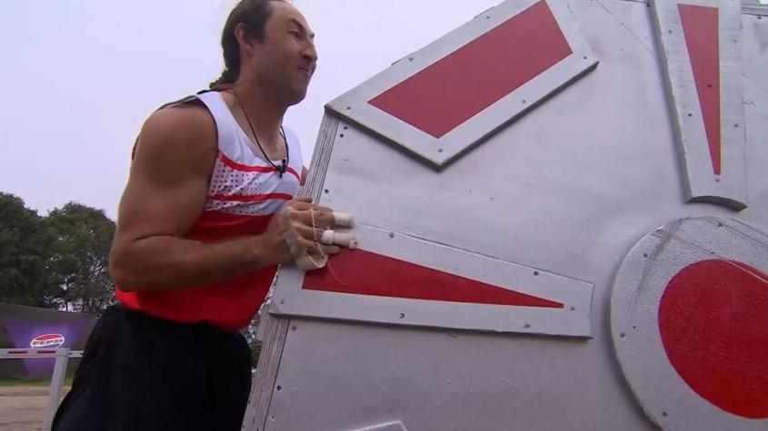 Mundos Opuestos | Capítulo 177: Ardua competencia de salvación dejó a dos hombres en riesgo de eliminación