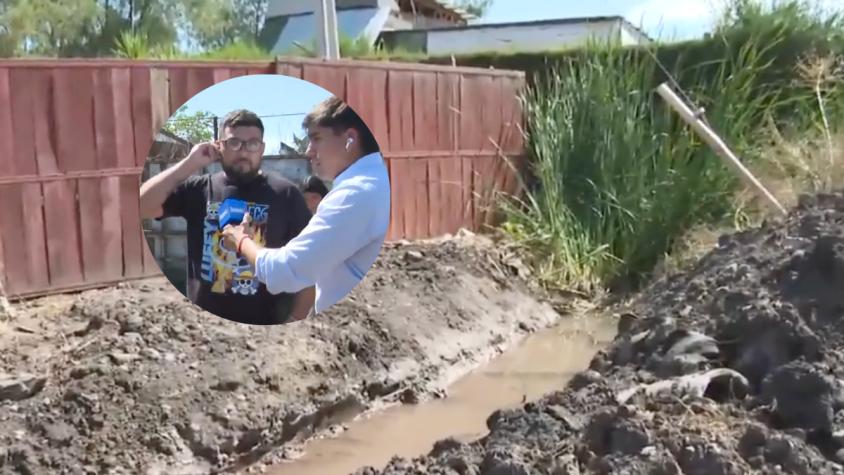 Insólito caso en Lampa: vecino cerró camino con portón, zanja y cobra peaje