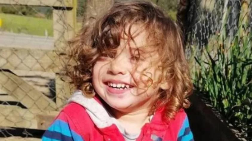 A cinco años de su muerte: madre de Tomás Bravo lo recuerda con conmovedora imagen en la que aparece Julia Chuñil