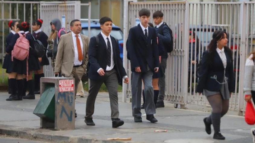 Beca Presidente de la República paga más de $430 mil a estudiantes de Media: requisitos y cómo postular