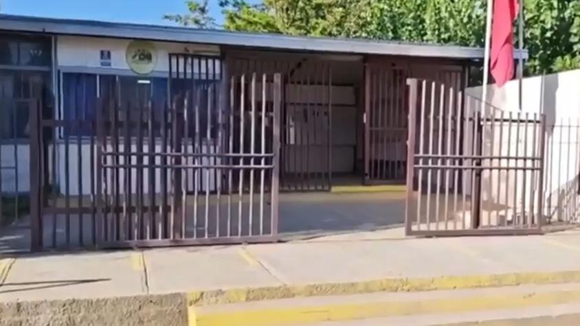 Estudiante intentó entrar armado a colegio de Curicó: su madre lo contuvo