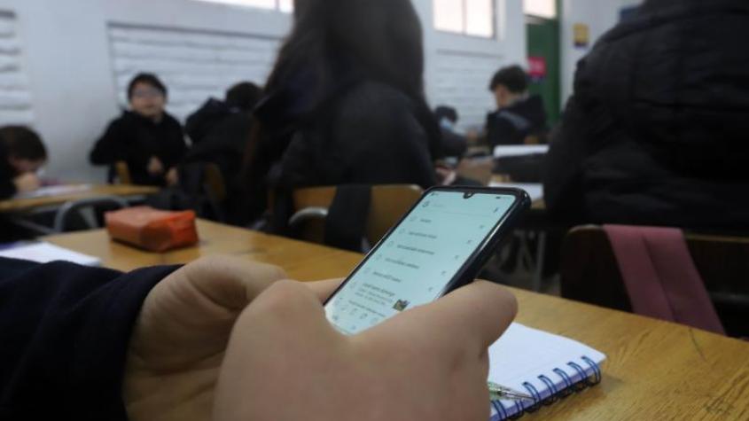 No son solo los celulares: revisa todos los dispositivos prohibidos en los colegios