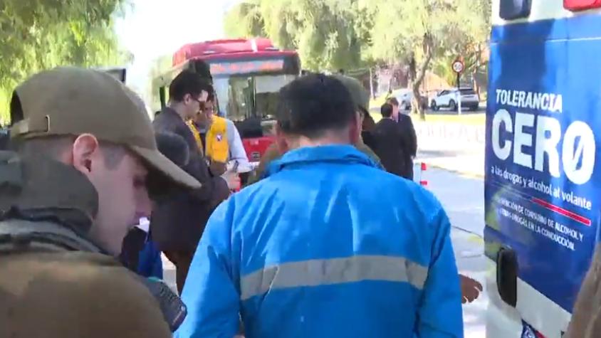 Conductor de bus Red da positivo a cocaína en plena fiscalización: llevaba pasajeros y niños a bordo