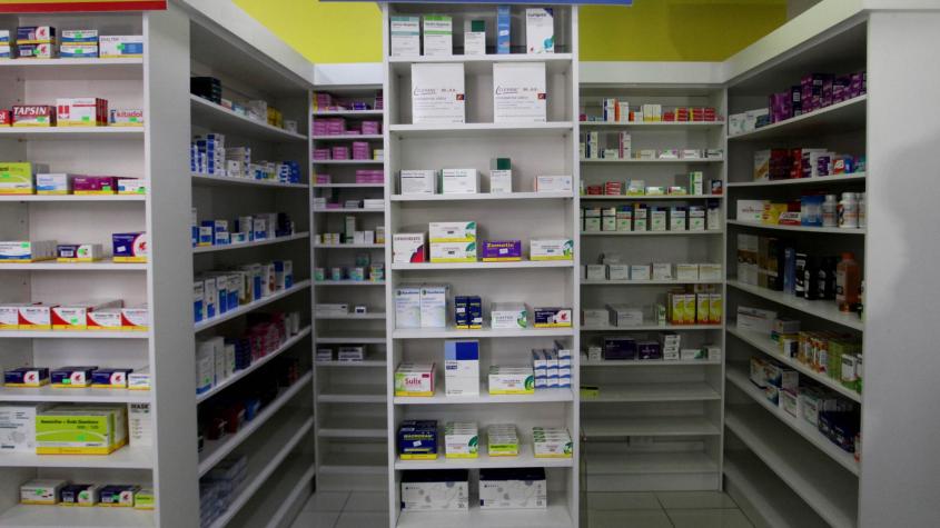Fonasa ofrece descuentos en más de 12 mil medicamentos: así puedes acceder sin postular