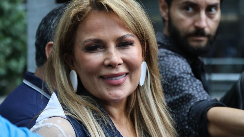 La jugada de Cathy Barriga para evadir a la prensa: acompañó a Joaquín Lavín León al Centro de Justicia