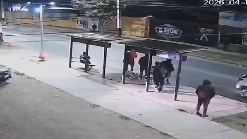Qué son los "paraderazos", el delito que aumenta en la Región Metropolitana