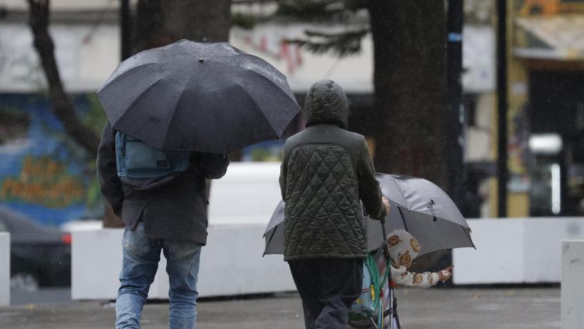 Día del Padre: ¿A qué hora comenzarán las lluvias este domingo en Santiago?