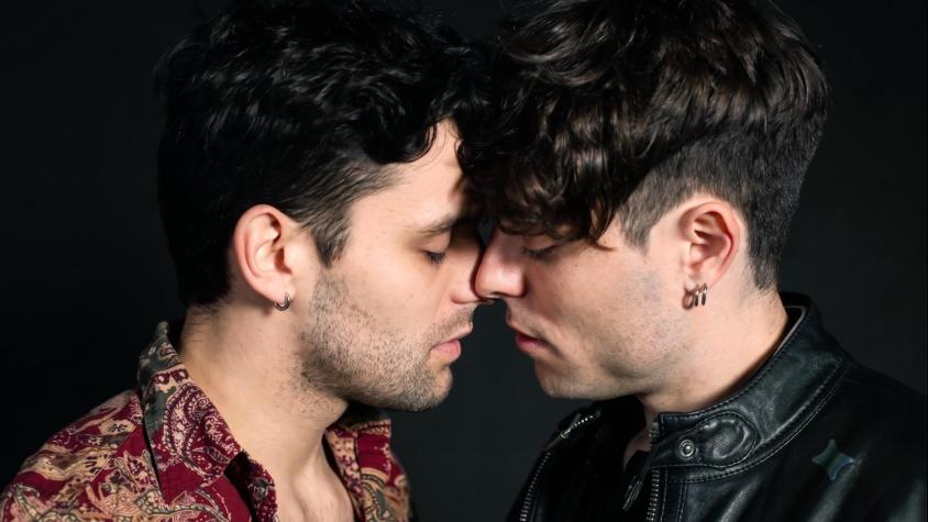 La relación de "Lucarson" llega al 13: la historia de amor LGBT y fútbol que promete remecer las redes sociales