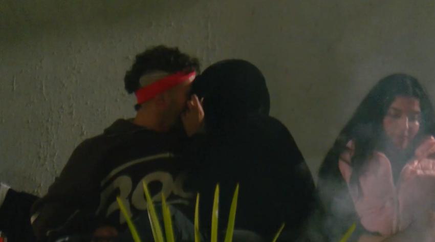 Vecinos al límite | Capítulo 69: La fiesta desata un inesperado romance en el barrio