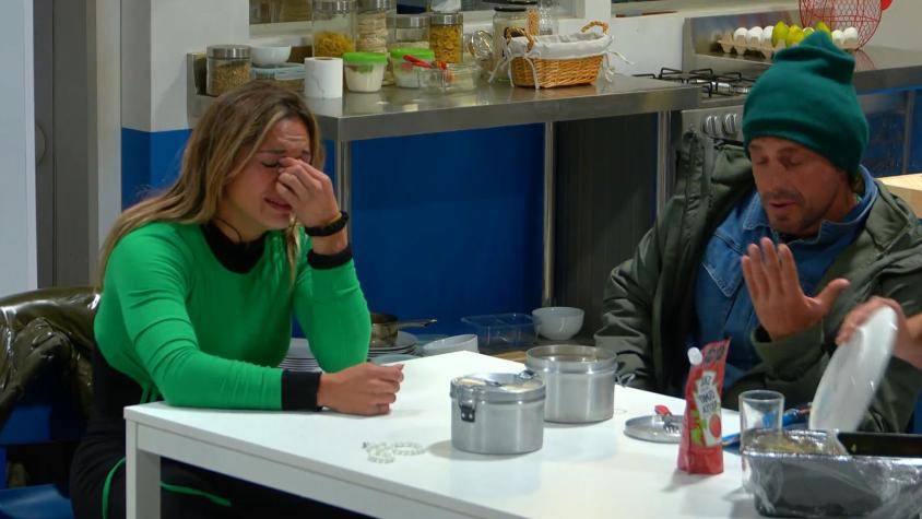 React de Vecinos al límite criticó a Carolina Vergara por su actitud durante la despedida de Mopa React de Vecinos al límite criticó a Carolina Vergara por su actitud durante la despedida de Mopa