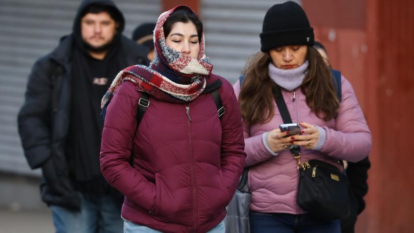 El día más frío llegará a los 0 grados: Michelle Adam adelanta bajas temperaturas en la Región Metropolitana