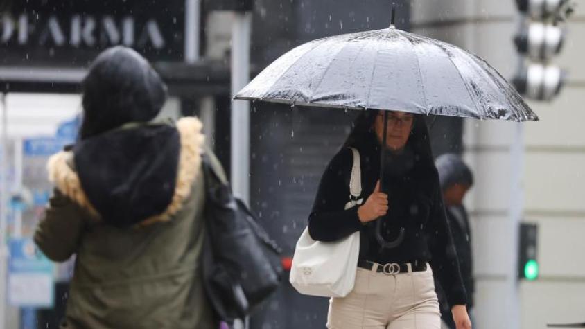 Nuevo sistema frontal se aproxima a Chile: lluvias y viento marcarían la semana
