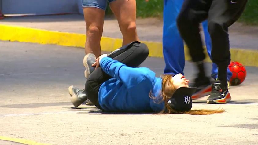 Julia Fernándes sufrió dolorosa caída durante el reality: tuvo que ser socorrida por personal de enfermería Julia Fernándes sufrió dolorosa caída durante el reality: tuvo que ser socorrida por personal de enfermería