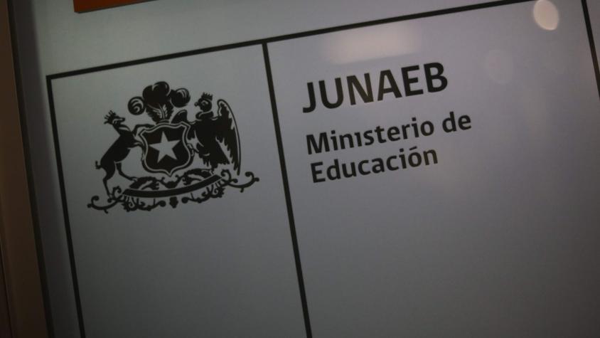 Presuntas coimas en licitaciones de Junaeb: estos son los parlamentarios que estarían involucrados en el caso