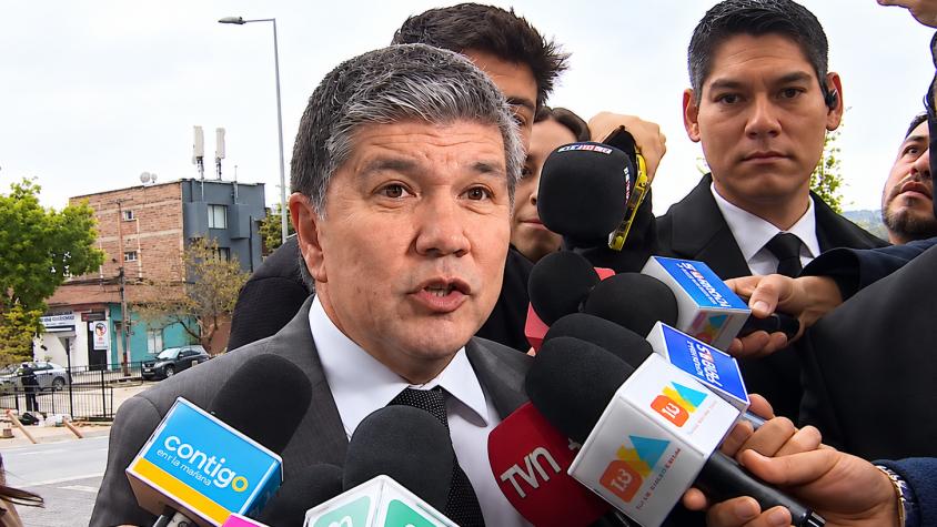 Así fue la llegada de Manuel Monsalve al Centro de Justicia: "Sostengo mi inocencia"