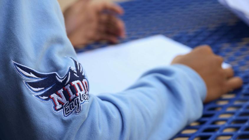 Últimos días para postular: colegio ofrece becas del 100% a estudiantes de colegios públicos y subvencionados